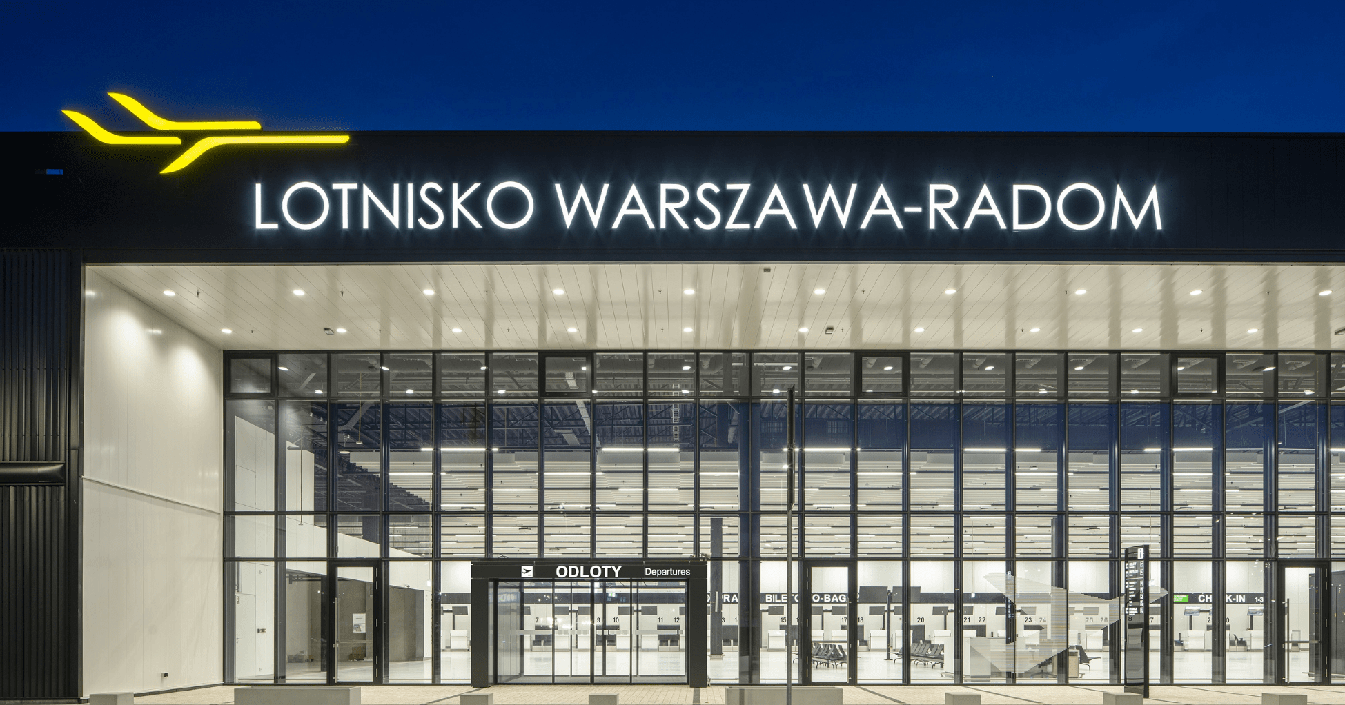 Lotnisko Radom - kompletny przewodnik 2026