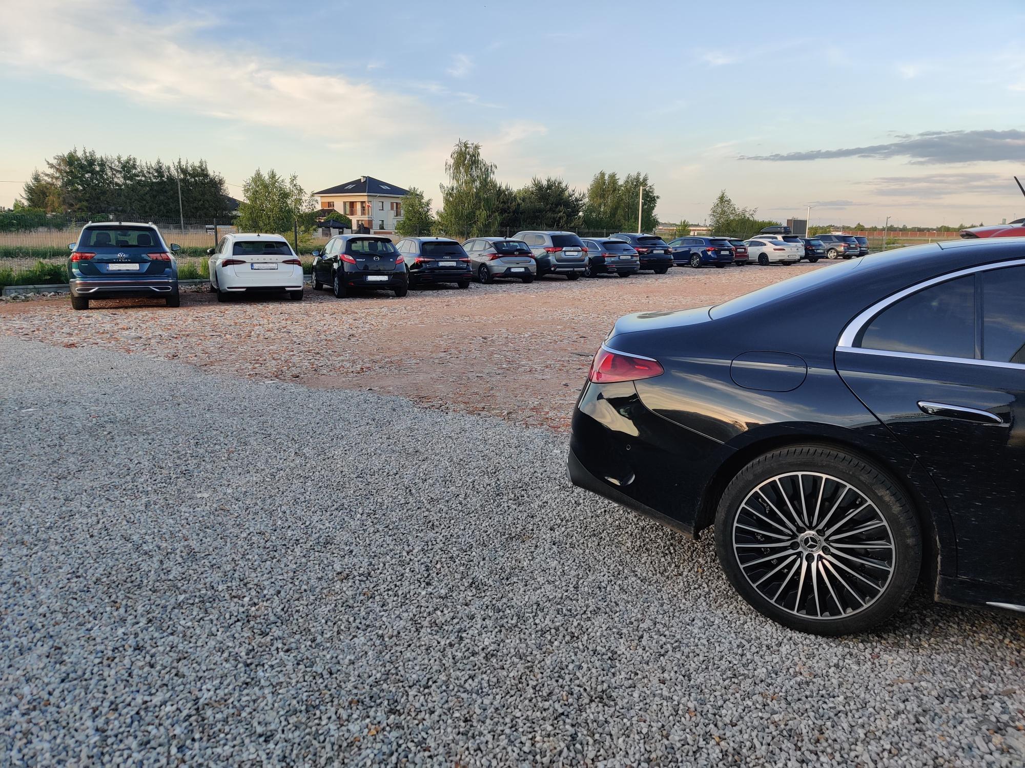 FlyAway Parking