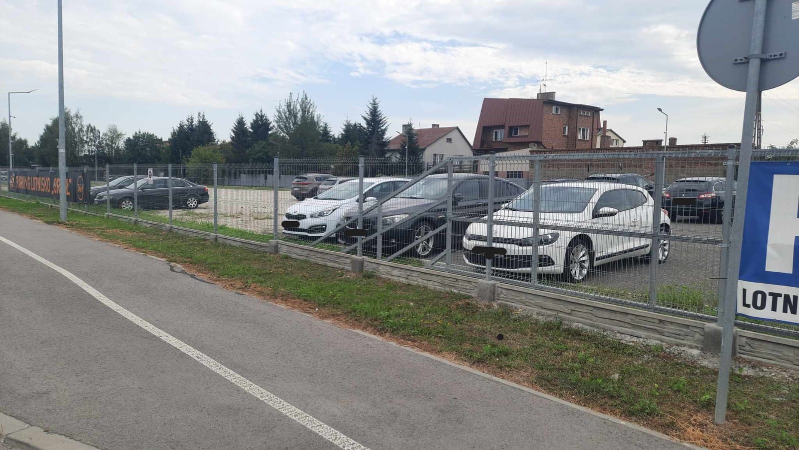 Parking Radom Lotnisko "ORZEŁ"