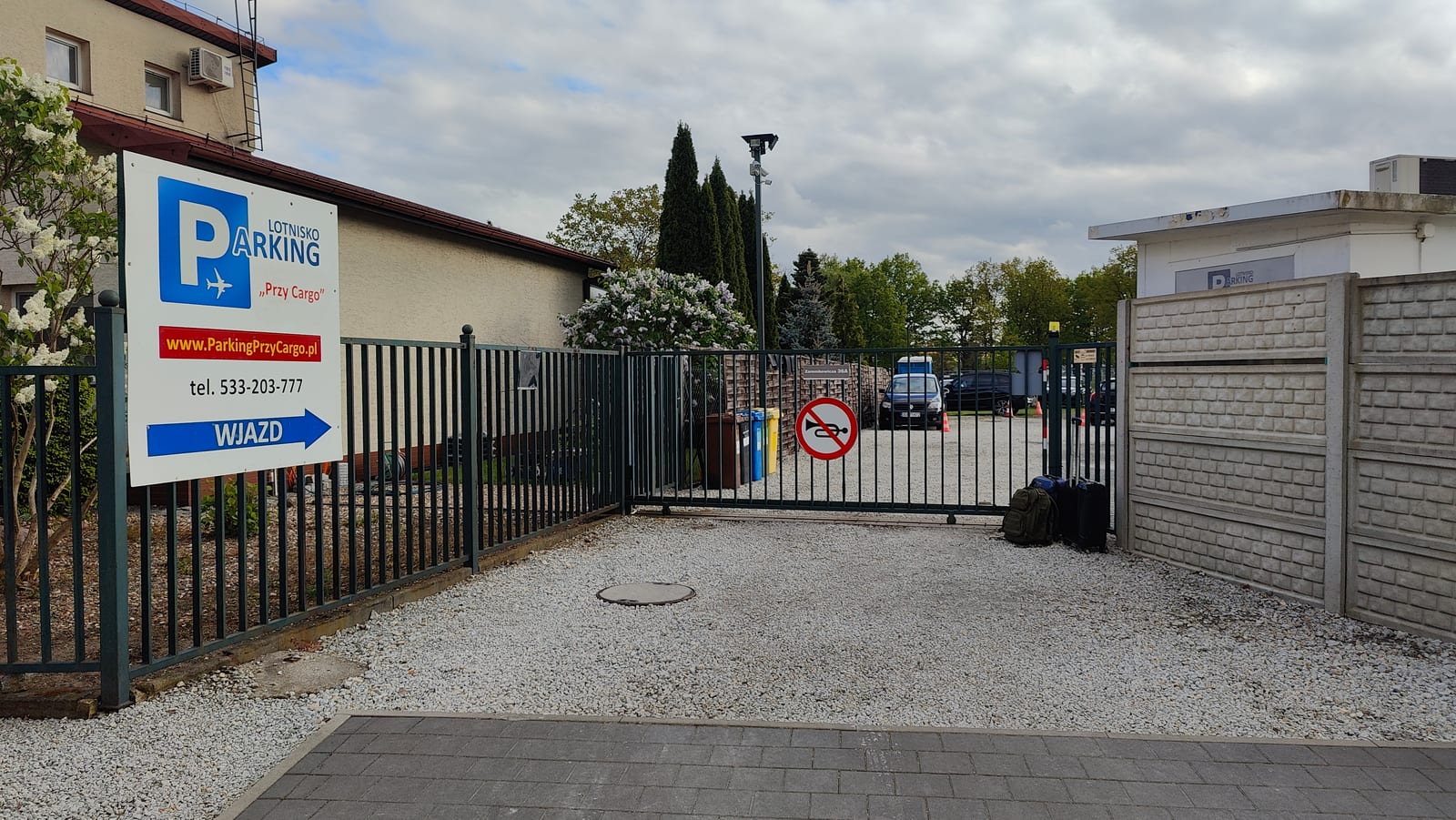Parking przy Cargo Lotnisko Wrocław
